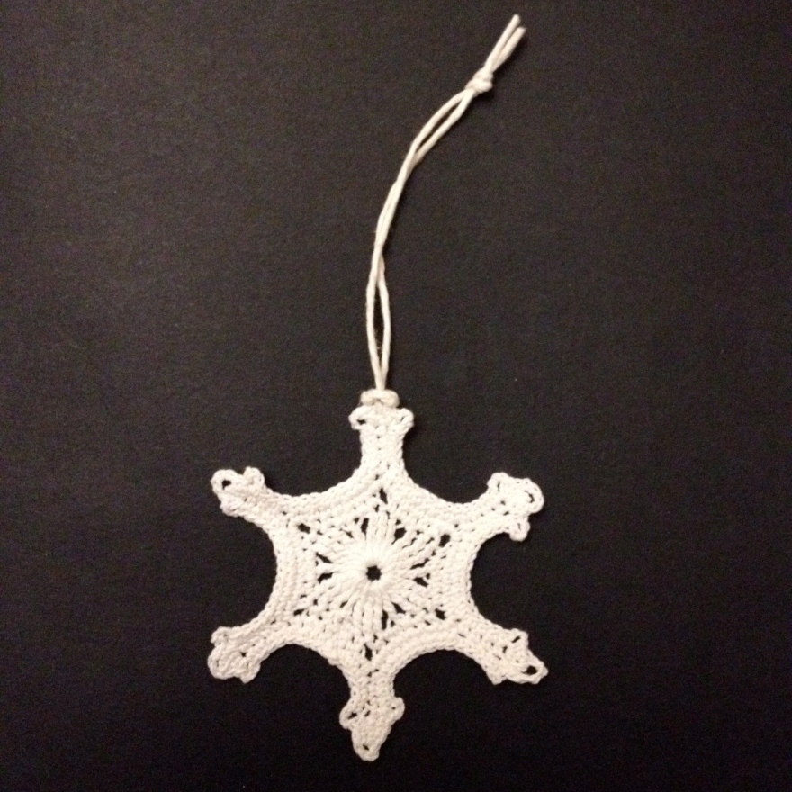 Wendy crochet snowflake christmas decoration free pattern